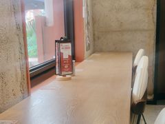 -必胜客(上海华谊新所店)