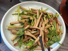 -侬佳蒸菜馆(听潮店)
