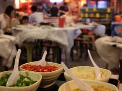 -鲜入围煮花胶鸡海鲜火锅