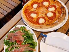 -城市大道红炉披萨烘焙坊