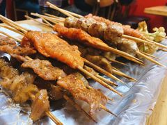 新疆羊肉串-小诸海鲜烧烤
