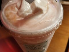 芝芝桃桃-喜茶(上海打浦桥日月光gelato lab+店)