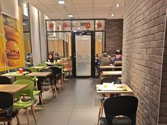 -麦当劳(伟城广场店)