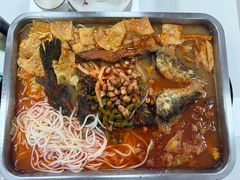 -在巷子里的烤肉店·螺蛳粉烤鱼·牛蛙(和美城店)