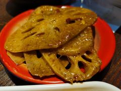 -爆炸头阿姨小四川正宗川味小吃(无任何分店)