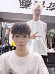 -藤野造型专业烫染接发