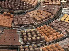 -Laderach 莱德拉(上海环贸iapm店)