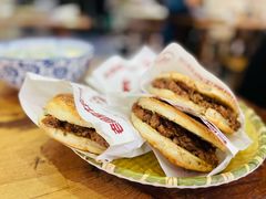 牛肉烧饼普通版-穆得·老周家牛肉烧饼(普利街店)