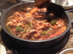 鲶鱼锅-猪啊牛呀羊啊铜盘烤肉(正大广场店)