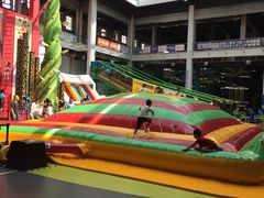 -蒙特利亲子乐园