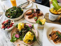 疯狂手撕牛肉班尼迪克蛋-The Rug Cafe(王府中环店)