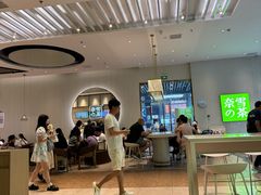 -奈雪的茶(东门太阳百货店)