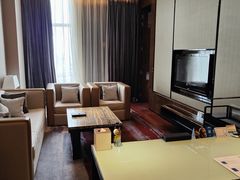 -广州天河希尔顿酒店