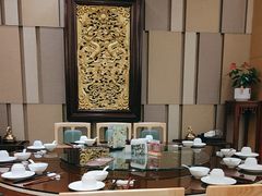 -广州中心皇冠假日酒店·百粤楼
