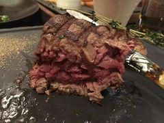 -恰餐厅及酒吧 CHAR Bar & Grill (北京丽都皇冠假日店)