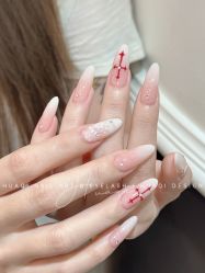-花岐款式专研健康美甲沙龙