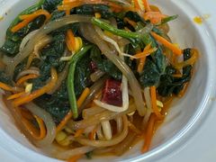 -汗腾格里·风味餐厅(新疆驻京办店)