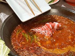 -沸炉重庆老火锅(军事博物馆店)