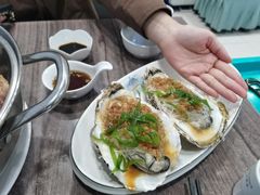 -今鲜源酒店·海鲜锅贴青岛菜(新湛路店)