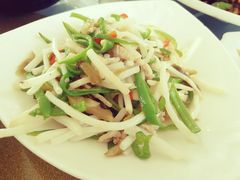 芦苇根炒肉丝-梦缘水乡·湖景餐厅