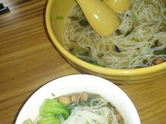 -满堂福素食馆(长阳路店)
