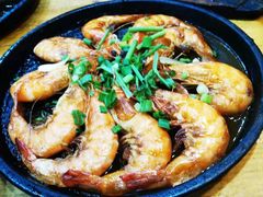 -老东镇啤酒屋海鲜加工·蒸汽海鲜·海鲜烧烤(台东店)