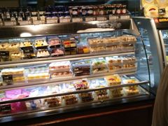 -胖东来生活广场(健康路店)
