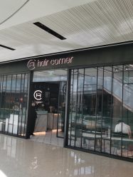 -HAIR CORNER