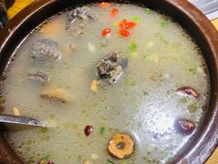 鸡纵煲鸡汤-龙姐私房菜(和顺古镇店)