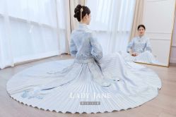 -Lady  Jane高端婚纱礼服馆