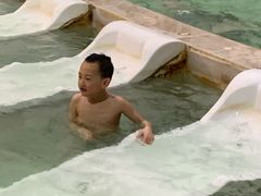 -龙脉温泉室内游泳馆