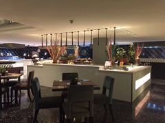 -上海滴水湖皇冠假日酒店