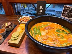 -银米·云南传统过桥米线(双廊黑金冠店)