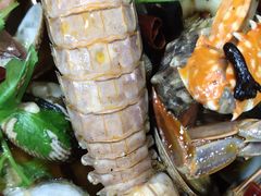 -老东镇啤酒屋海鲜加工·蒸汽海鲜·海鲜烧烤(台东店)