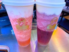 草莓桃子酪酪-LELECHA乐乐茶(百货大楼店)