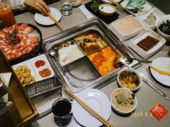 -海底捞火锅(宝龙广场夜宵主题店)