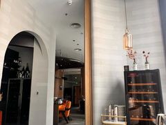 -斯普汇生蚝牛排馆(中骏世界城店)