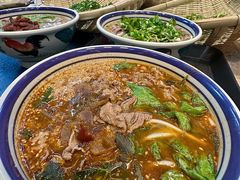 -云阿蛮云南生烫牛肉米线(奉贤路店)