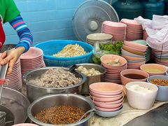 景观位-榮泰米粉湯(Left Shop)