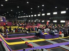 -嘿哟动霸CHUA·新潮玩运动娱乐中心·蹦床滑冰团建乐园