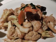 -江城小馆陕南妈妈菜·全球旅行餐厅(钟楼店)