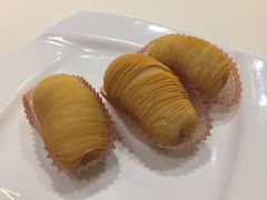 金牌榴莲酥-唐宫海鲜舫