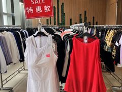 -广州周大福金融中心