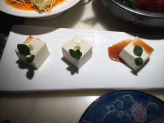 苏小小豆腐-桂满陇天书(南京德基旗舰店)