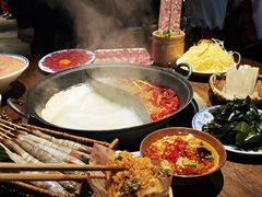 -萍姐火锅·公路夜市(武汉首店)