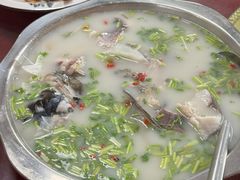 -美顺香食府鱼头老店(雪野湖店)