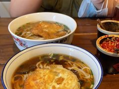 -矮子粉店1985·长沙米粉(湘春路店)