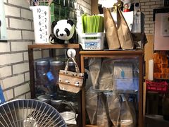 -熊猫一间店欧式奶茶铺