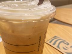 -星巴克臻选(上海中环广场2F店)