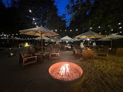 -三亚艾迪逊酒店·海滩烧烤 BARBACOA·现场乐队·浪漫晚餐·烧烤海鲜